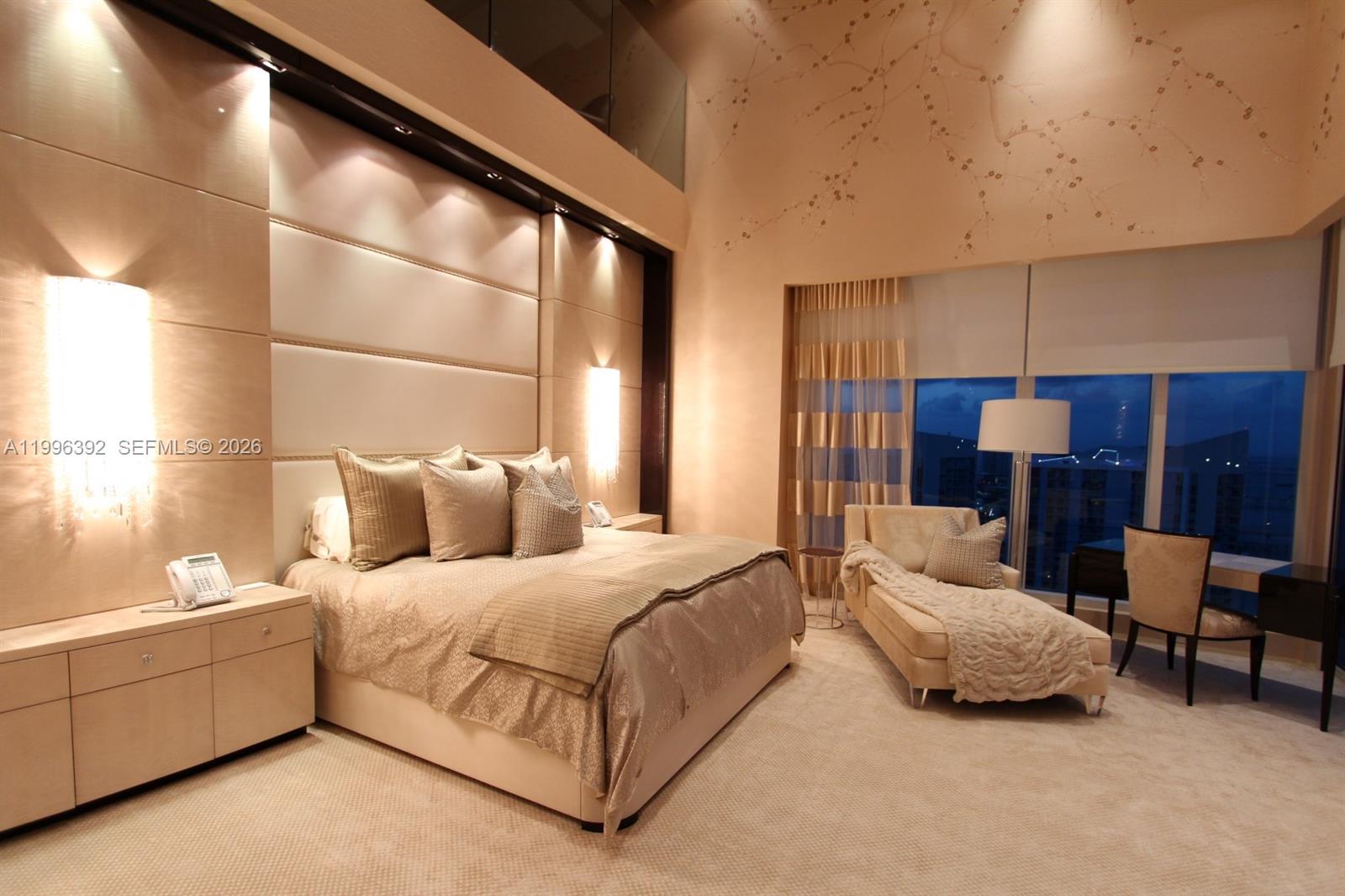 900 Brickell Key Blvd #PH3403, Miami FL 33131