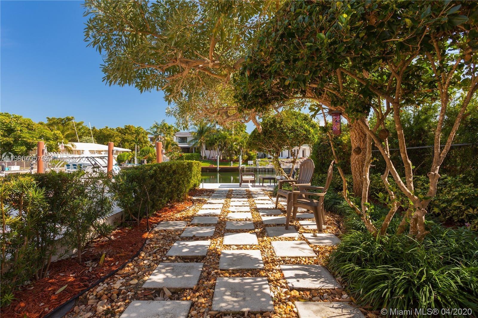 6831 Sunrise Ct, Coral Gables FL 33133