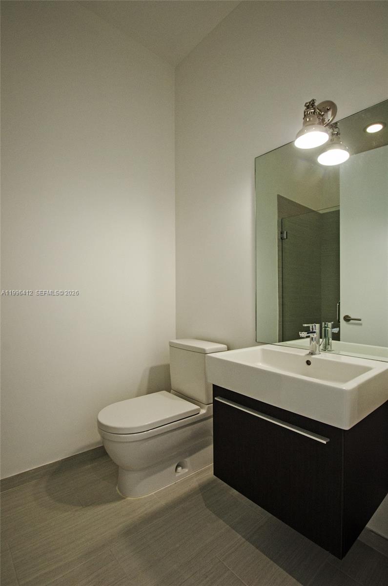 2669 S Bayshore Dr #702-N, Coconut Grove FL 33133