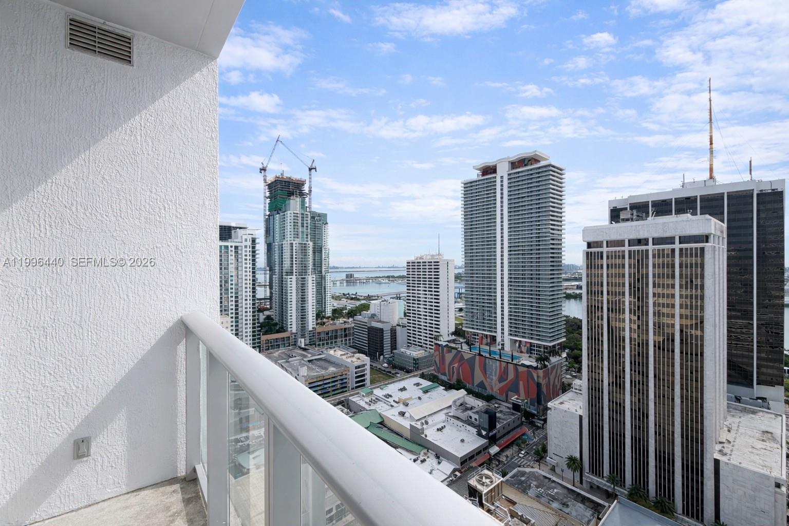 151 SE 1st St #3001, Miami FL 33131
