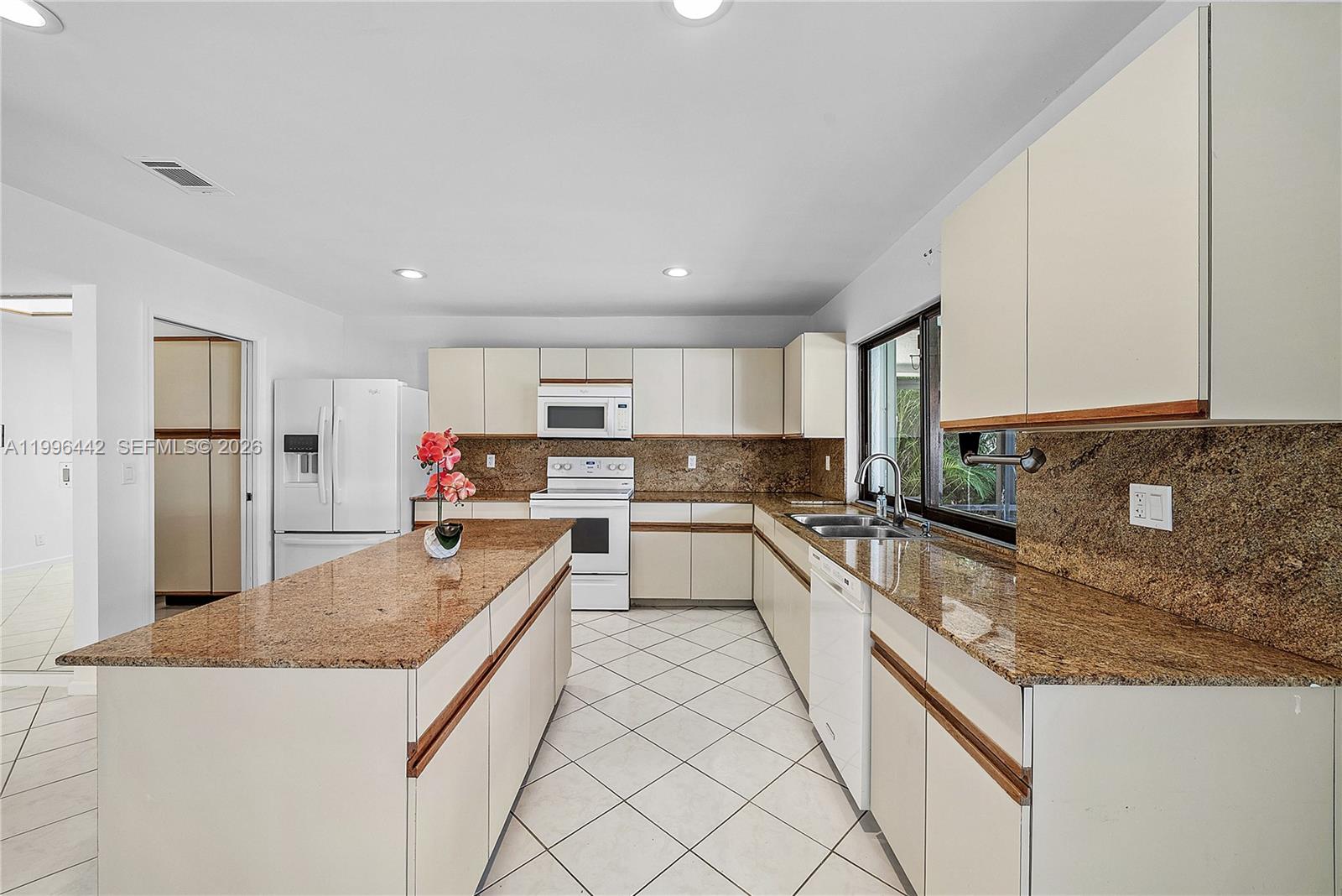 6005 Buena Vista Ct, Boca Raton FL 33433