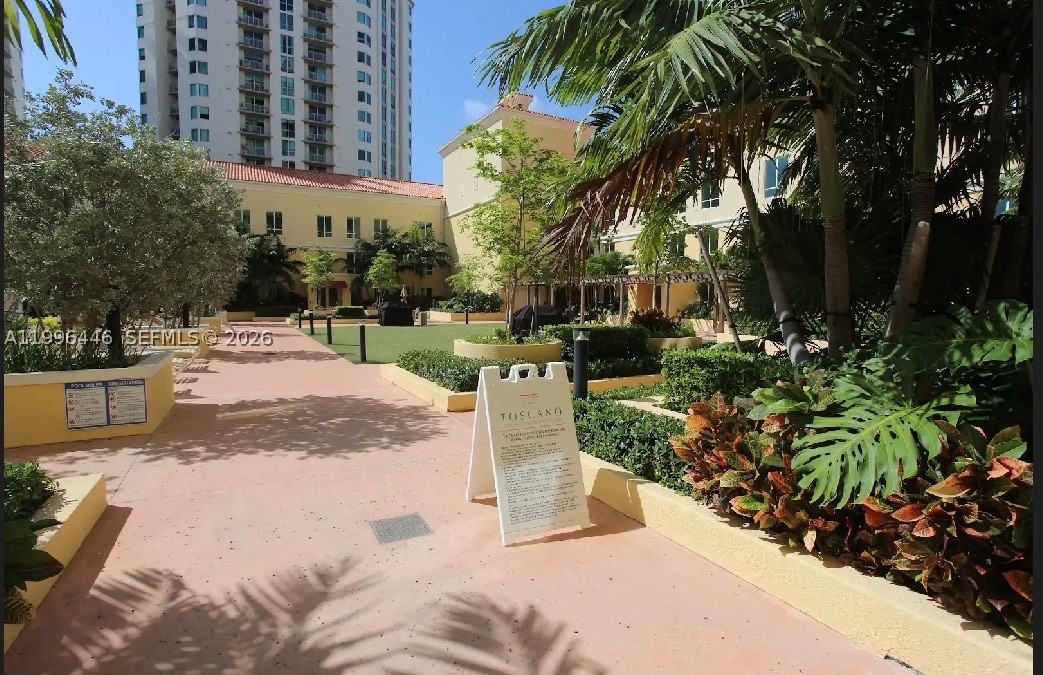 7350 SW 89th St #1102S, Miami FL 33156