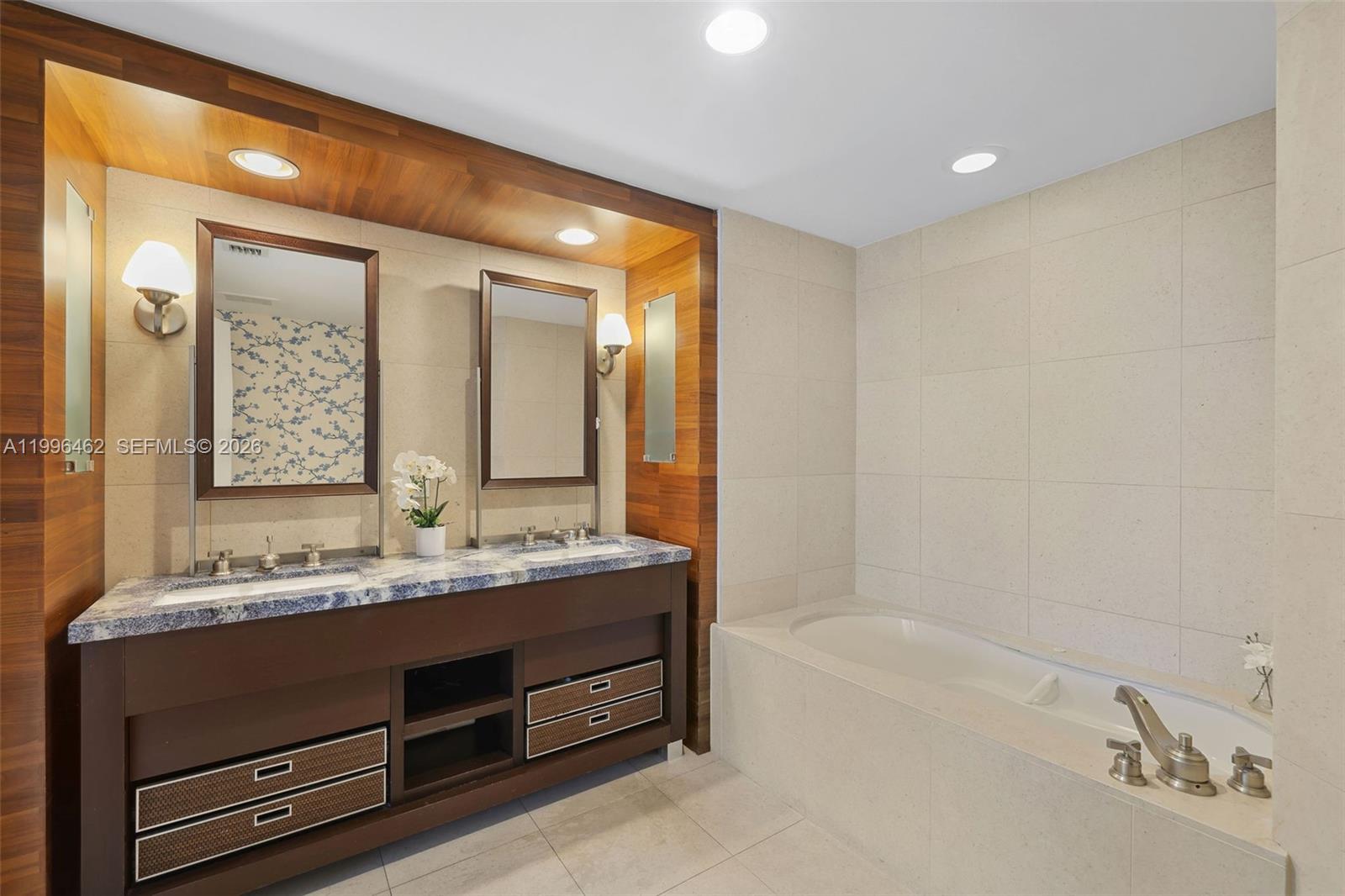 6799 Collins Ave #1106, Miami Beach FL 33141