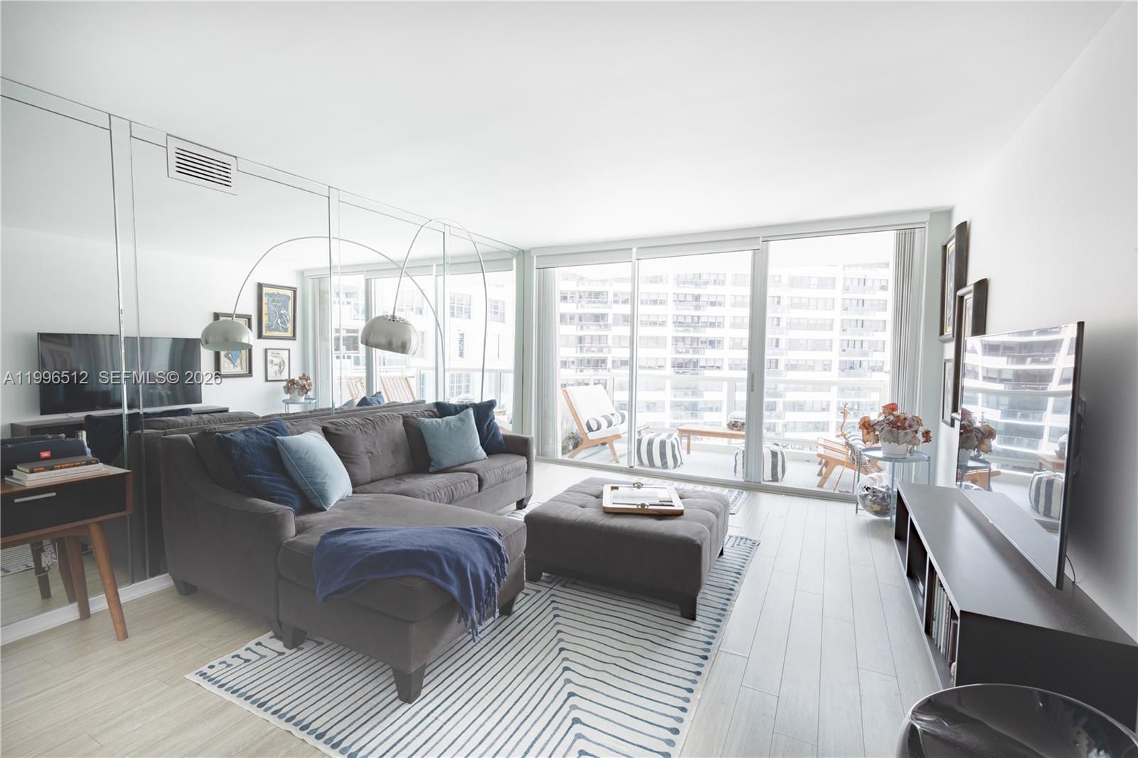 5161 Collins Ave #1102, Miami Beach FL 33140