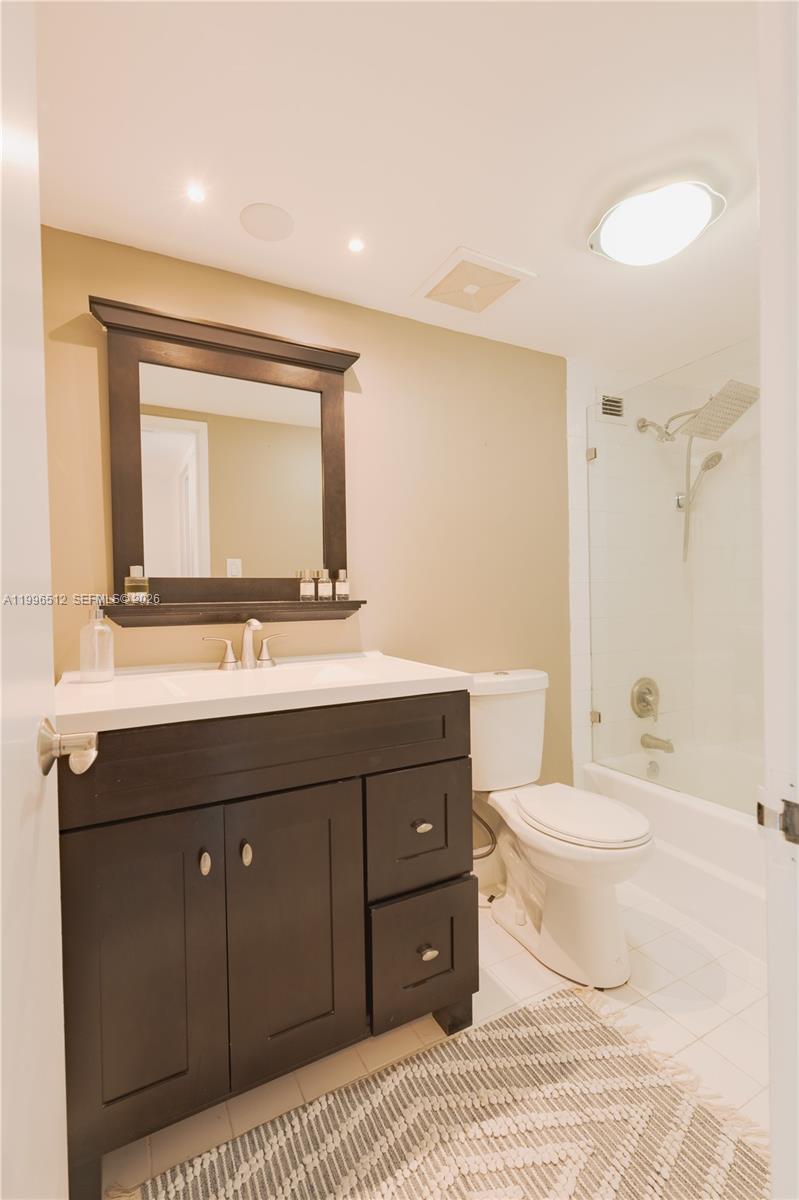5161 Collins Ave #1102, Miami Beach FL 33140
