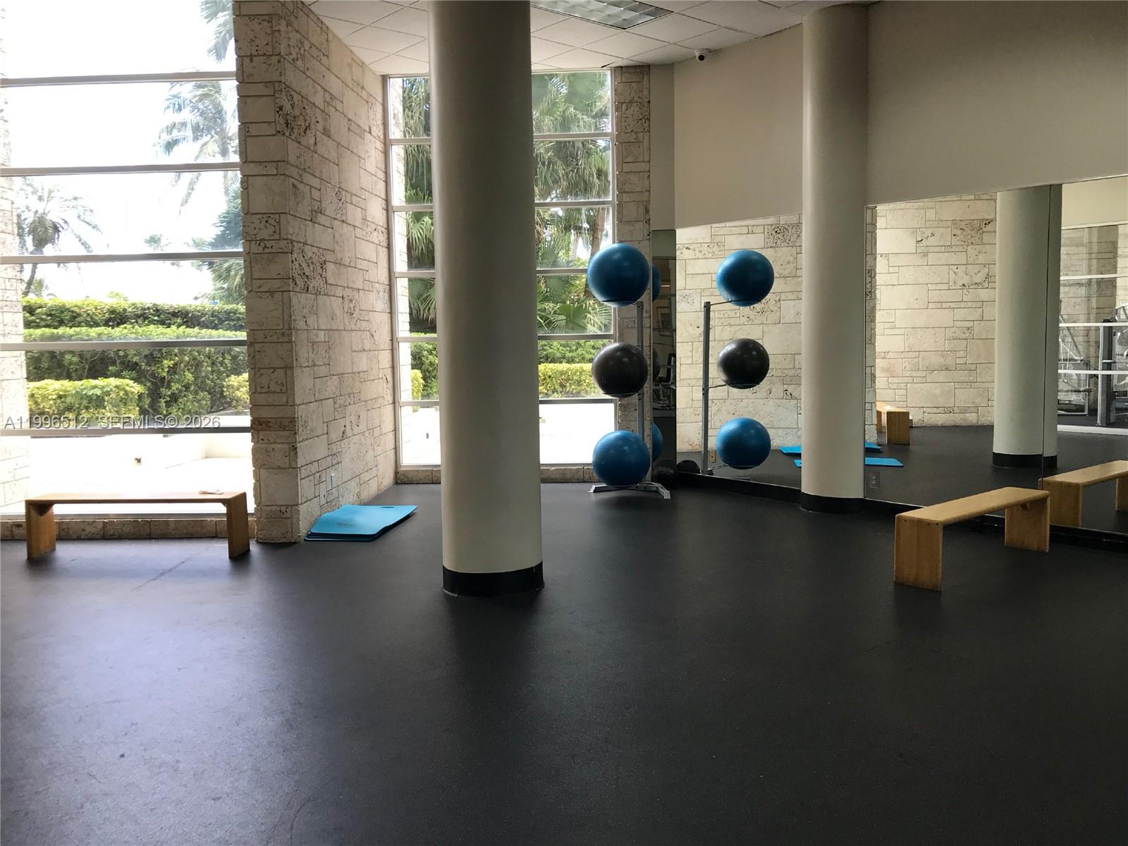 5161 Collins Ave #1102, Miami Beach FL 33140
