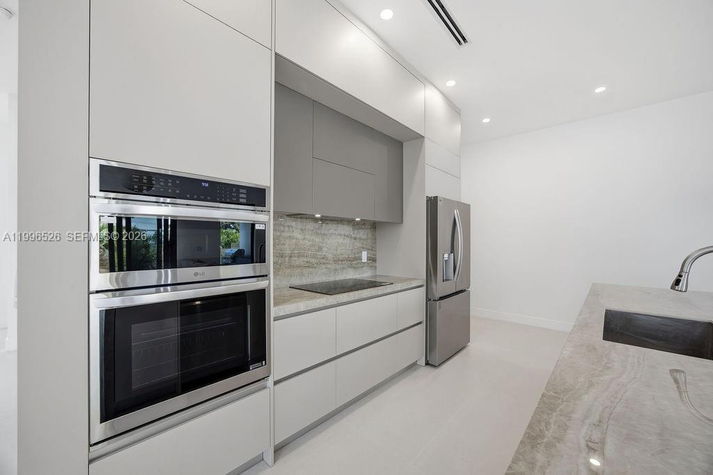 1337 NE 13th Ave #1337, Fort Lauderdale FL 33304