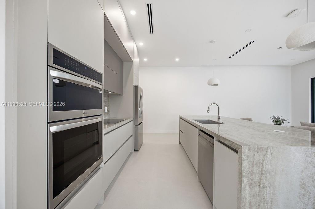 1337 NE 13th Ave #1337, Fort Lauderdale FL 33304