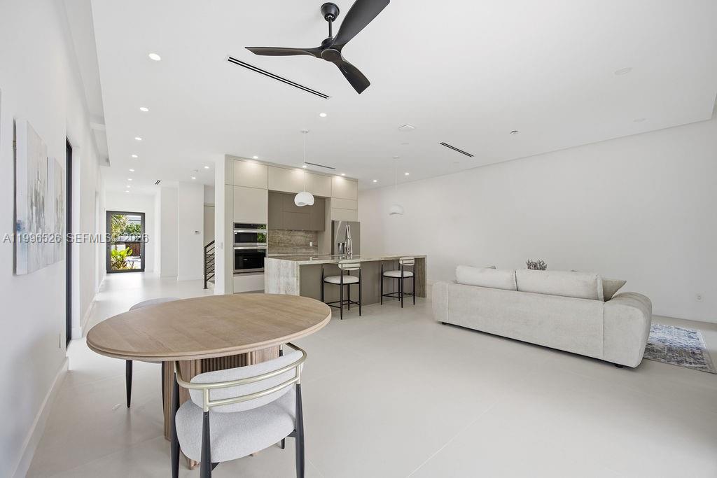 1337 NE 13th Ave #1337, Fort Lauderdale FL 33304