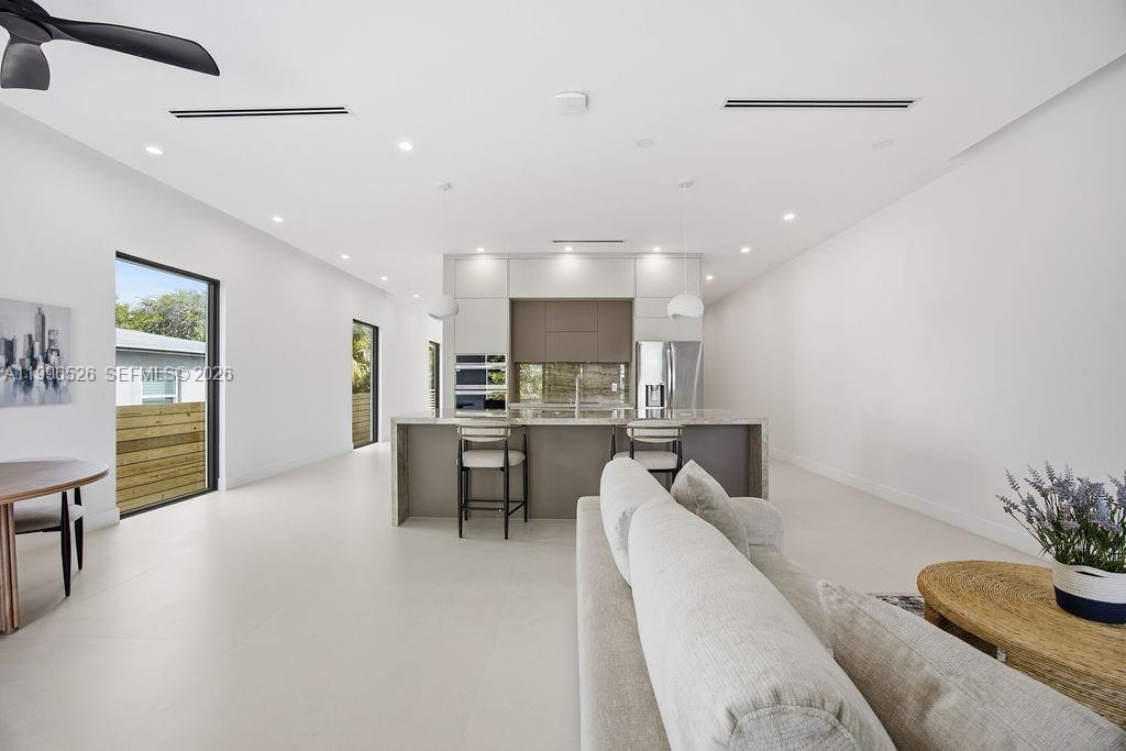 1337 NE 13th Ave #1337, Fort Lauderdale FL 33304