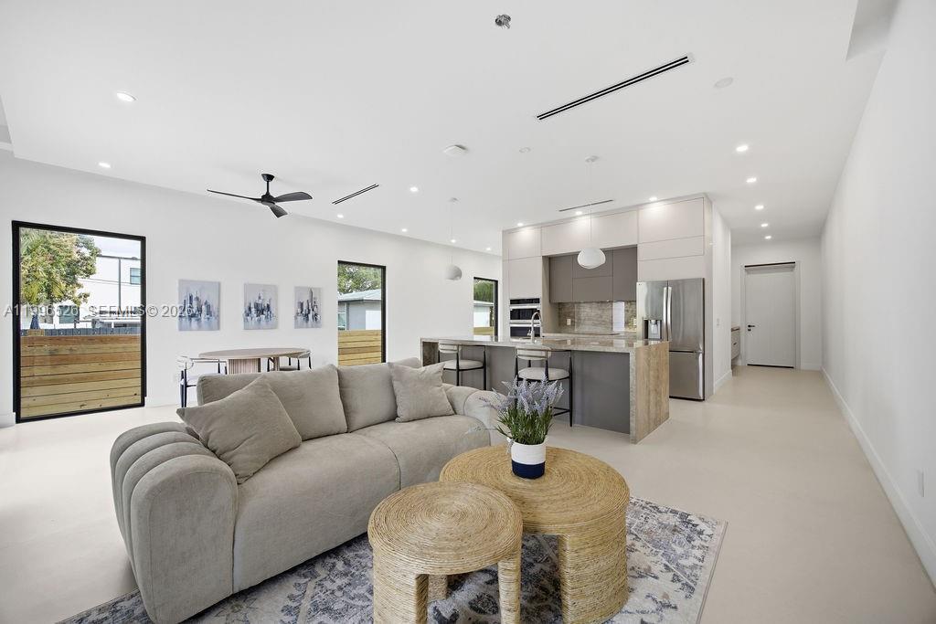 1337 NE 13th Ave #1337, Fort Lauderdale FL 33304