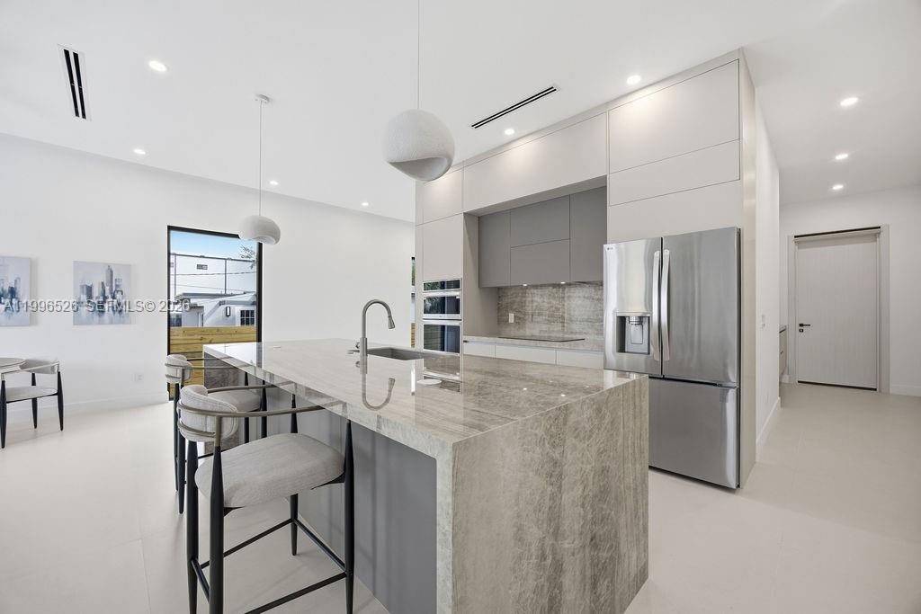1337 NE 13th Ave #1337, Fort Lauderdale FL 33304