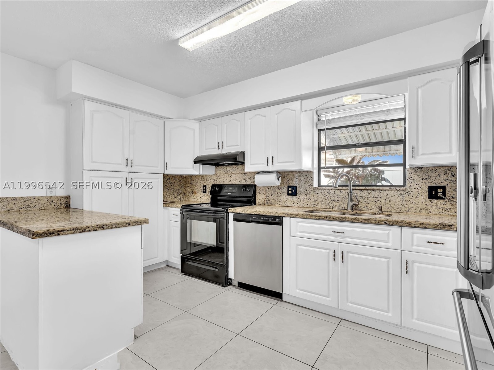 Dania Beach FL 33004 - A11996542