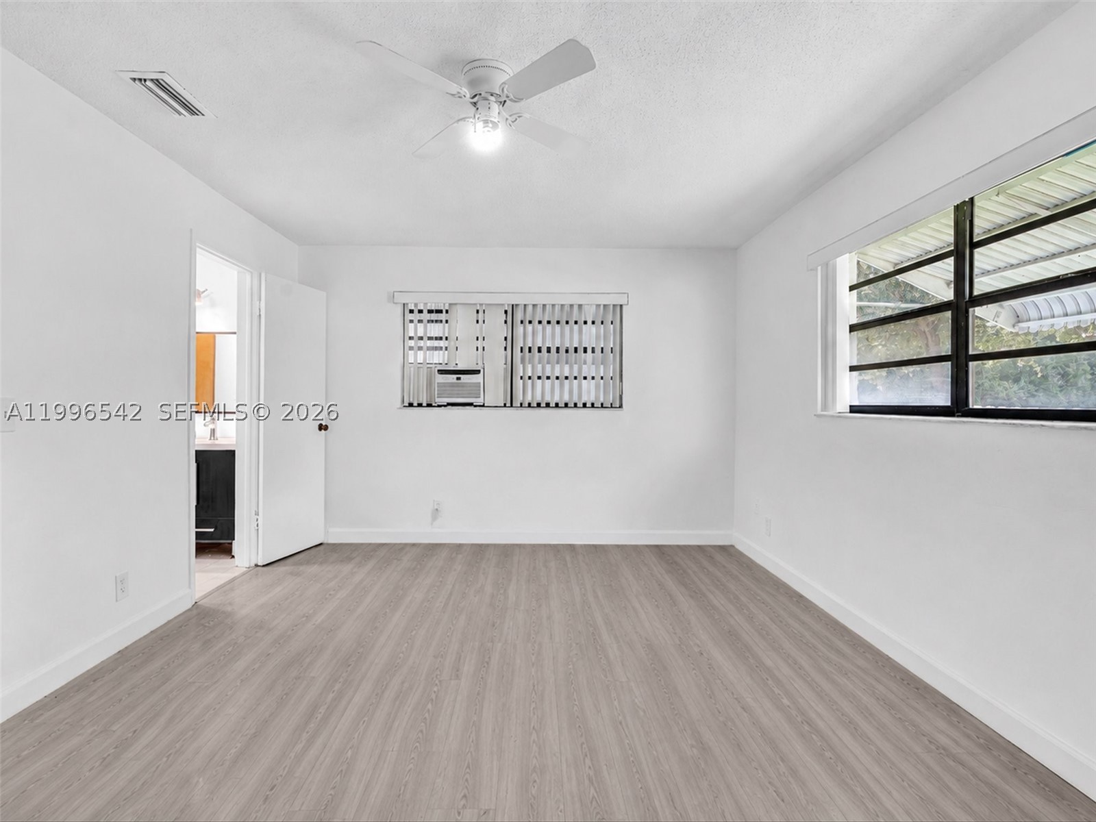 Dania Beach FL 33004 - A11996542