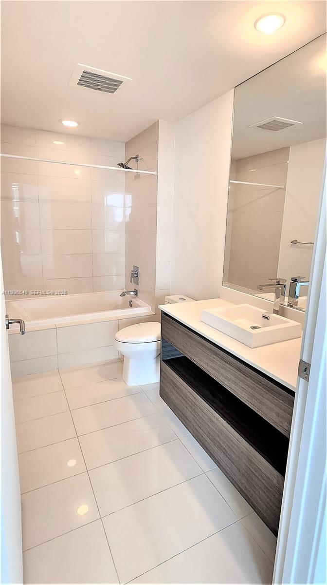 1100 S Miami Ave #1906, Miami FL 33130