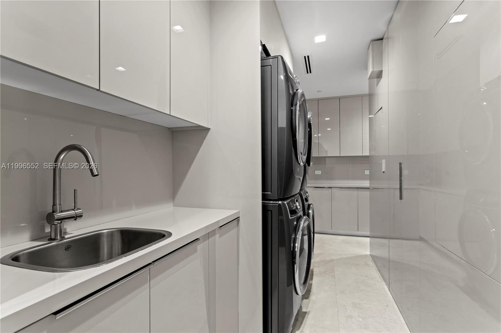 1425 Brickell Ave #PH4BCD, Miami FL 33131