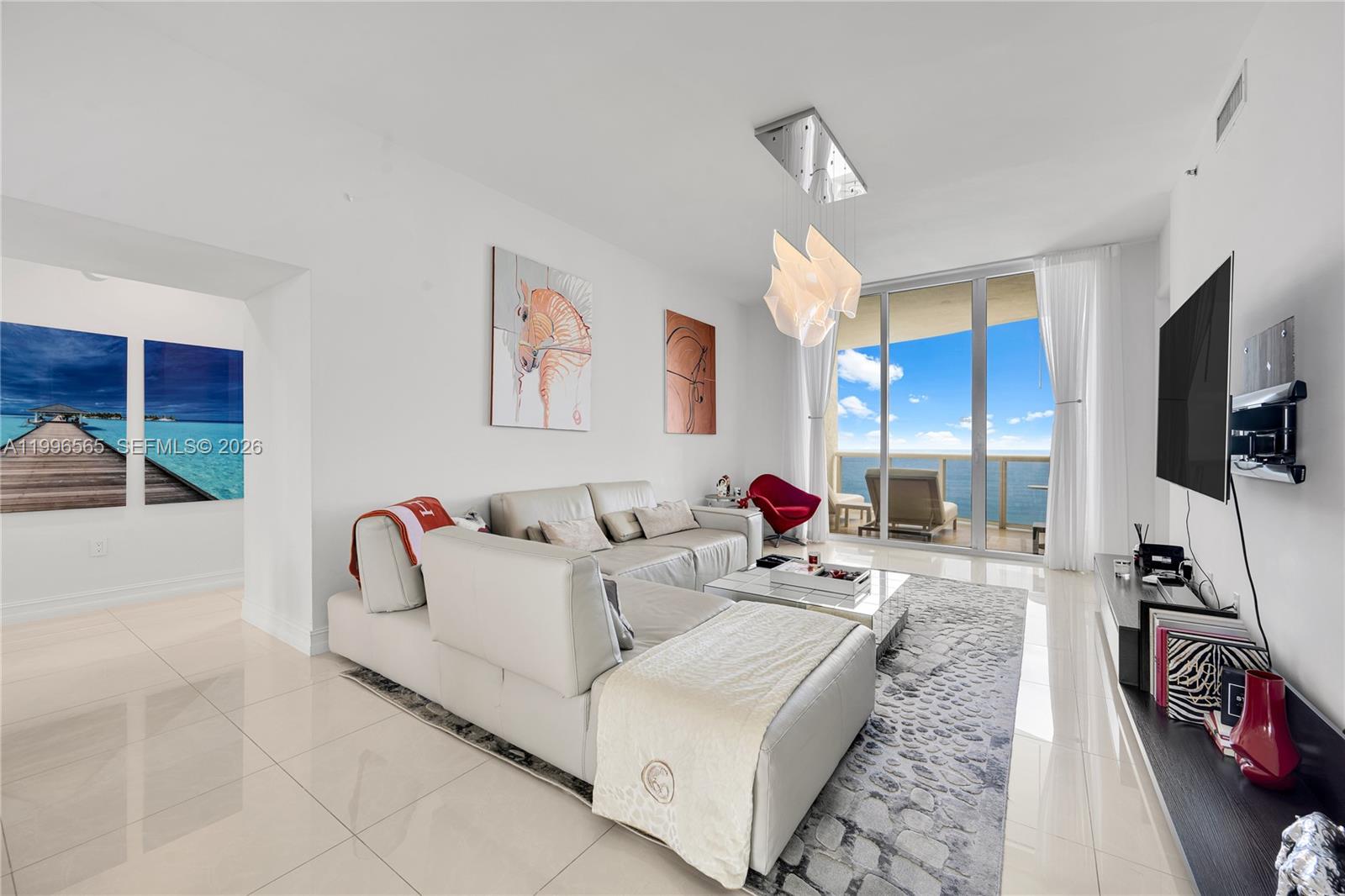 15901 Collins Ave #2104, Sunny Isles Beach FL 33160