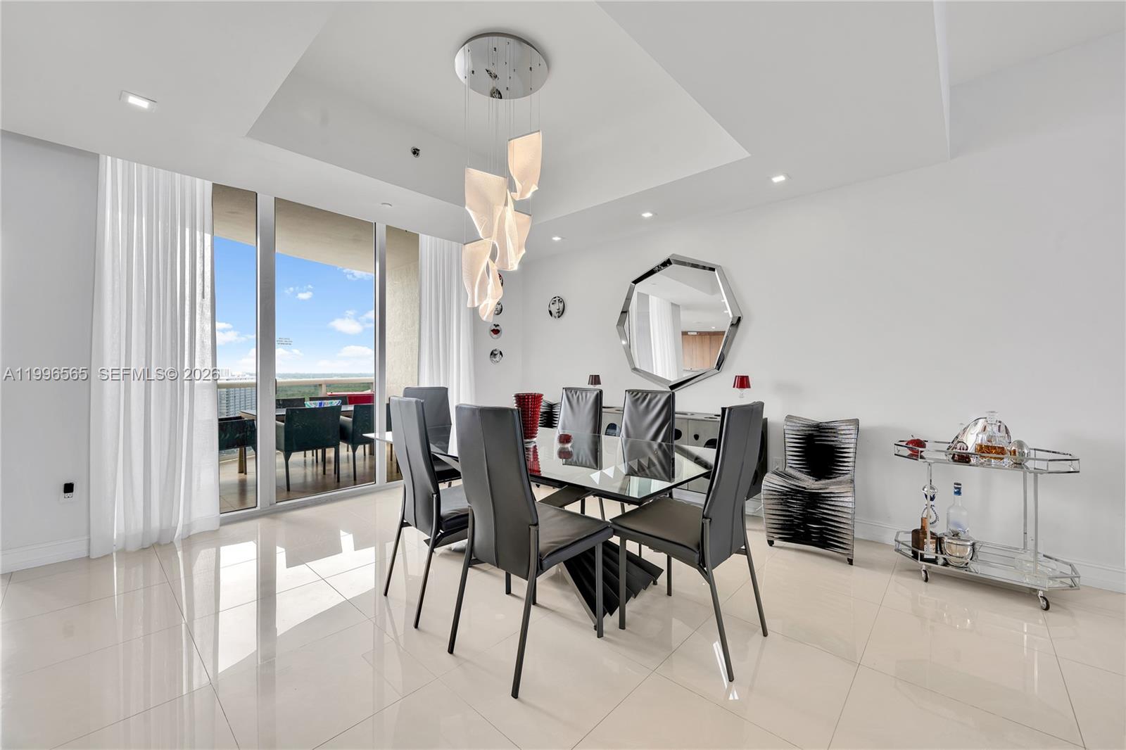 15901 Collins Ave #2104, Sunny Isles Beach FL 33160