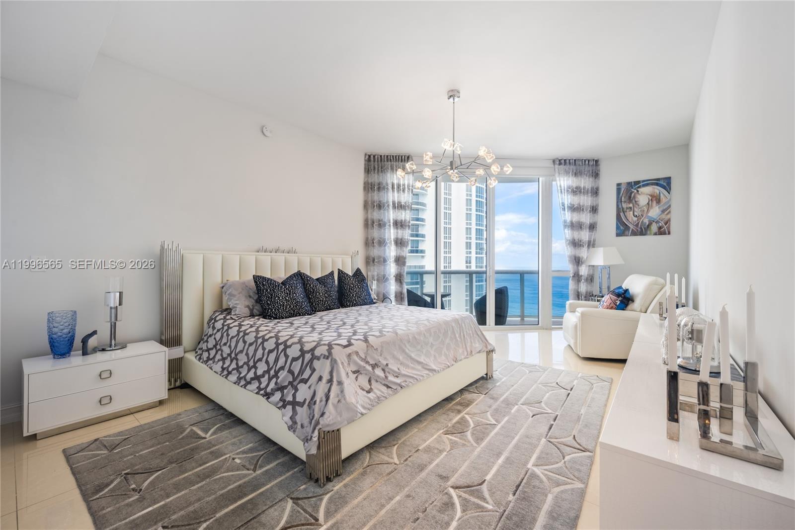 15901 Collins Ave #2104, Sunny Isles Beach FL 33160