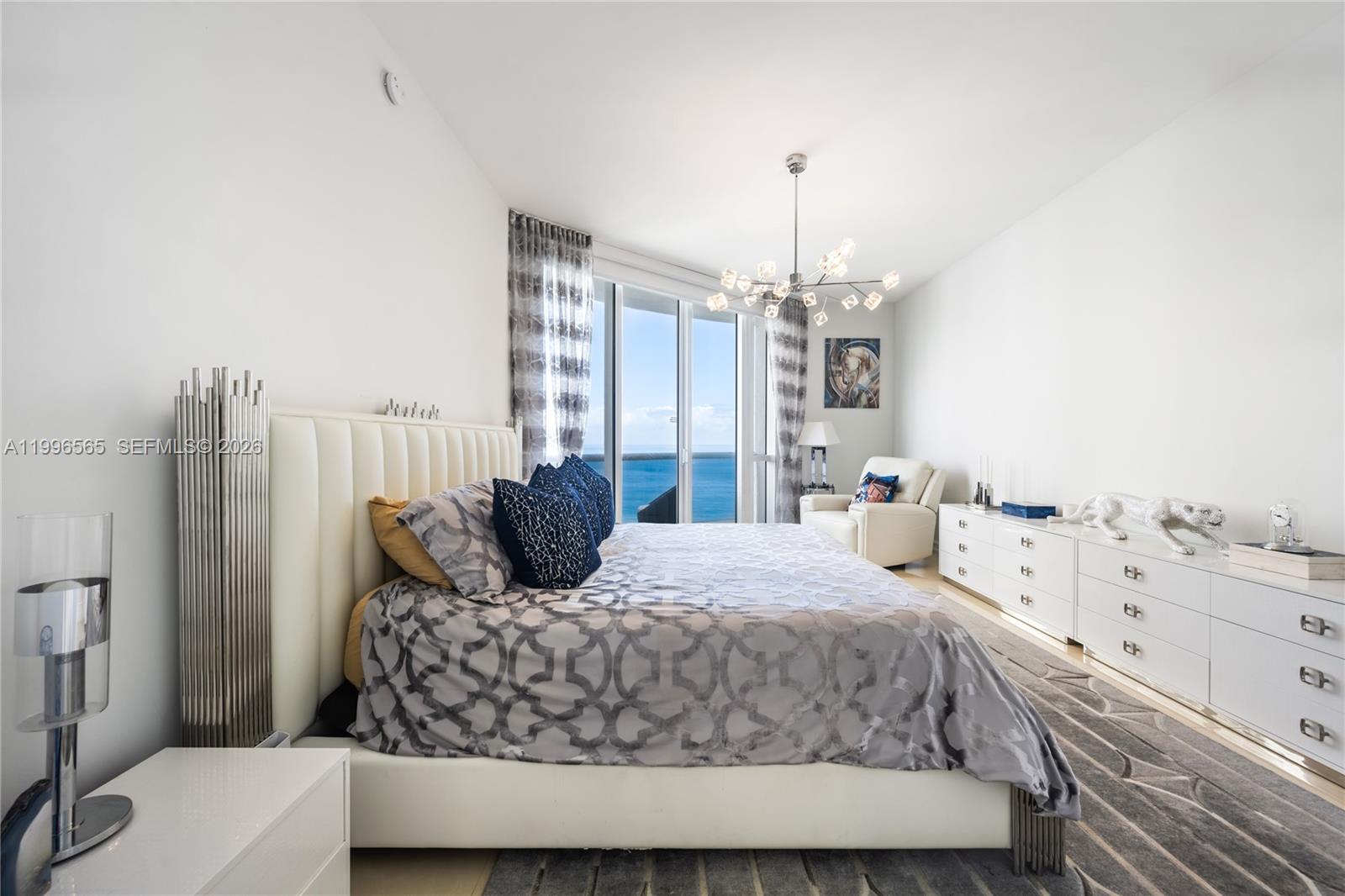 15901 Collins Ave #2104, Sunny Isles Beach FL 33160