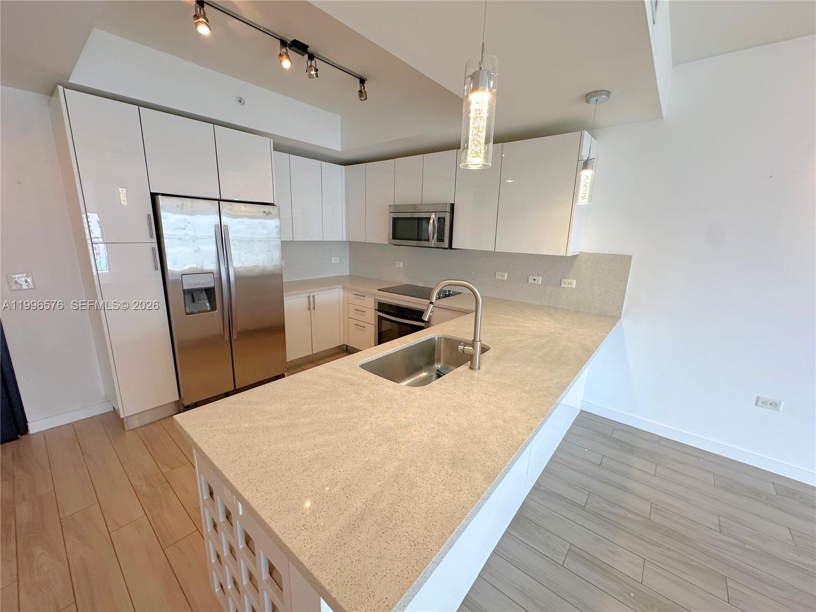 999 SW 1st Ave #2109, Miami FL 33130