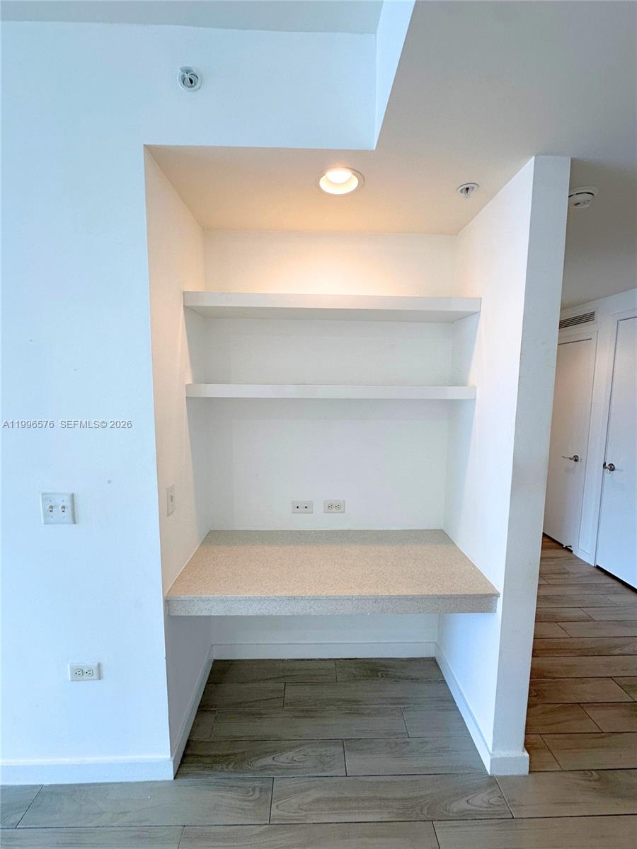 999 SW 1st Ave #2109, Miami FL 33130