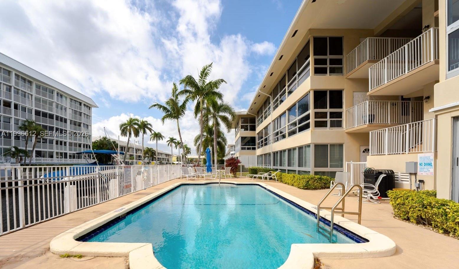 3090 NE 48th St #7, Fort Lauderdale FL 33308