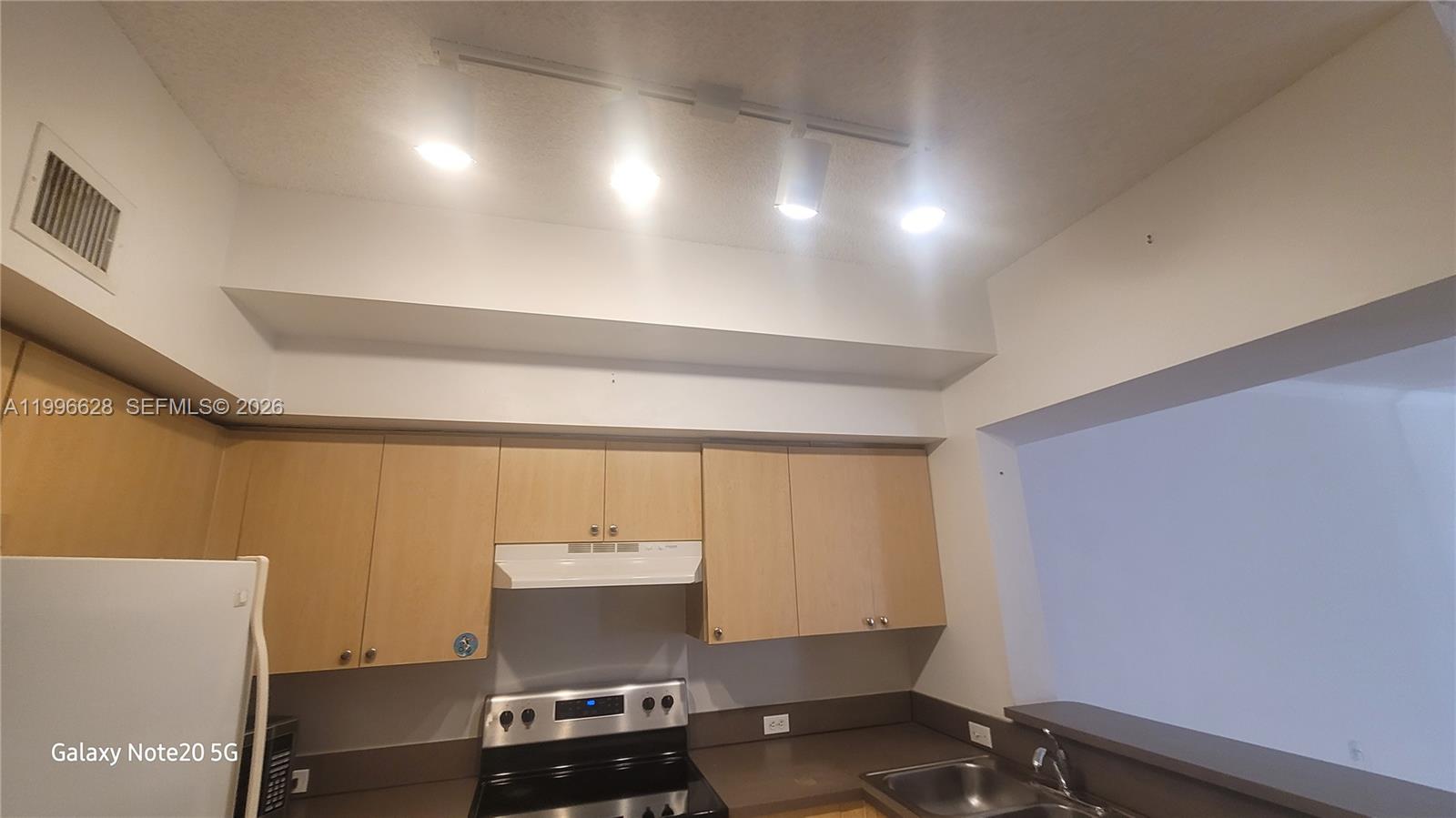 2961 NE 185th St #1607, Aventura FL 33180