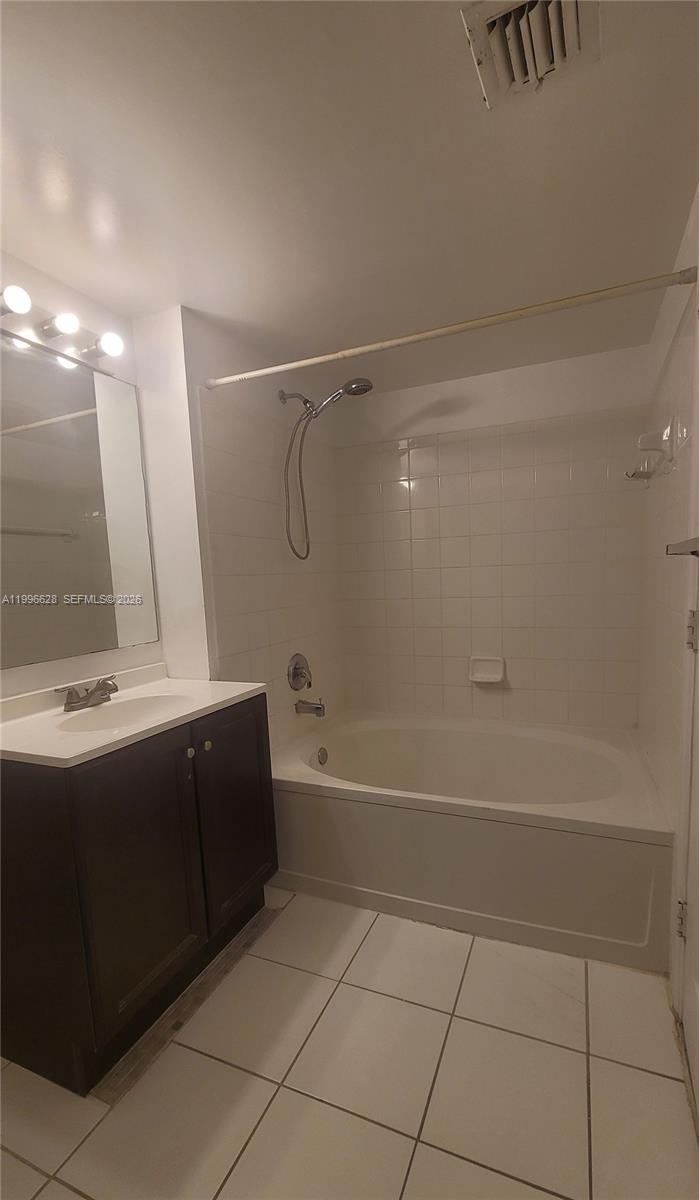 2961 NE 185th St #1607, Aventura FL 33180