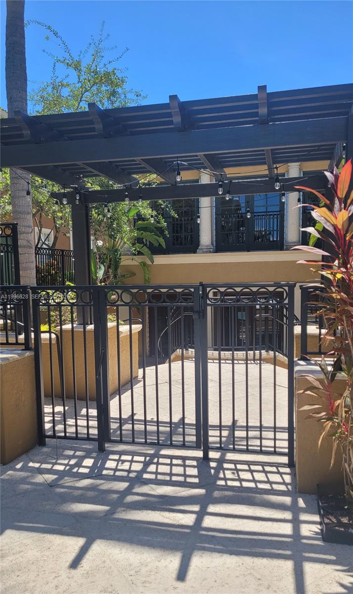 2961 NE 185th St #1607, Aventura FL 33180