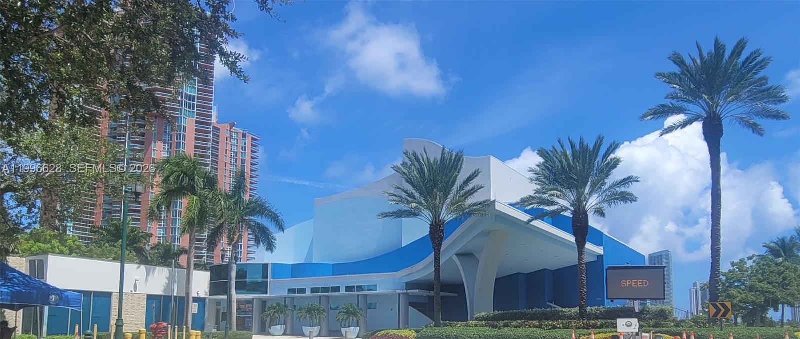 2961 NE 185th St #1607, Aventura FL 33180