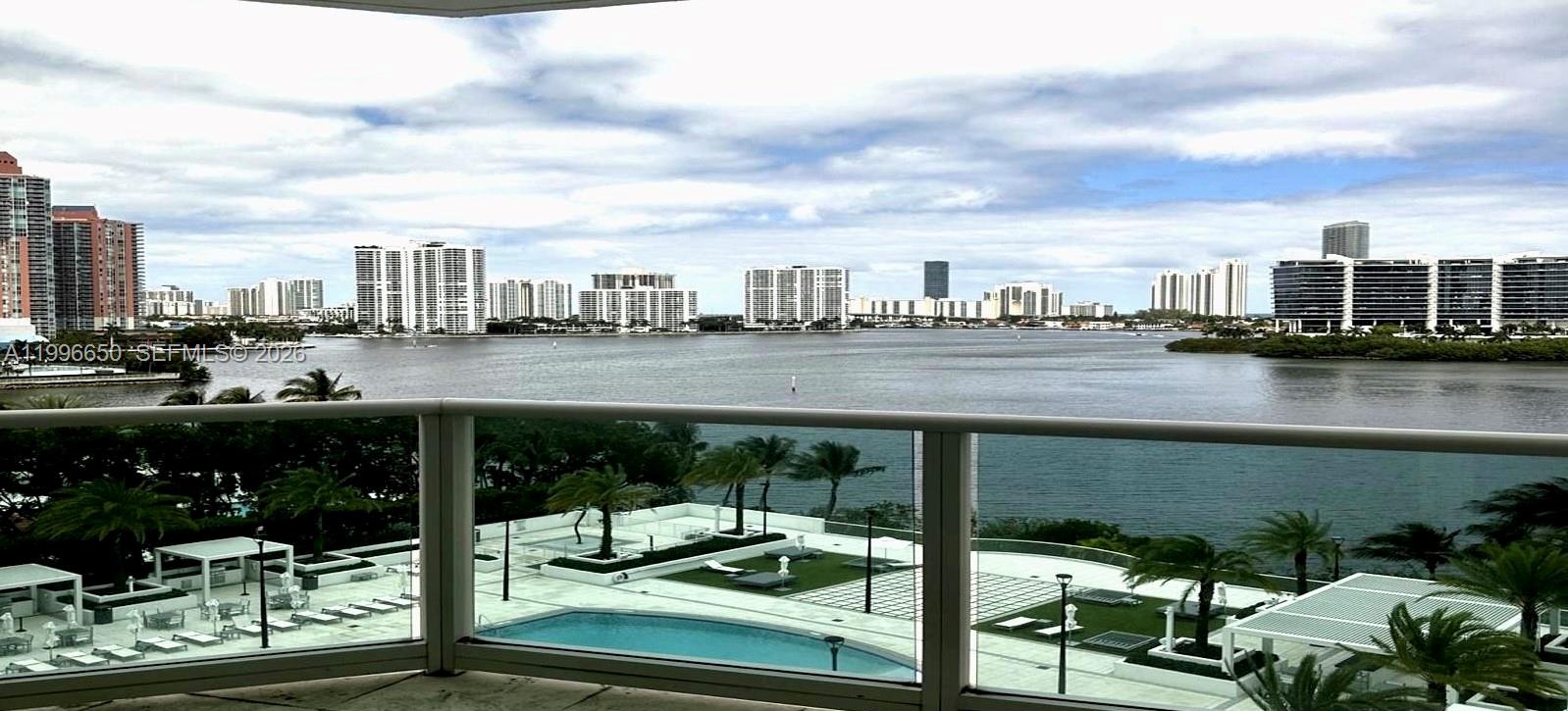 3301 NE 183rd St #809, Aventura FL 33160