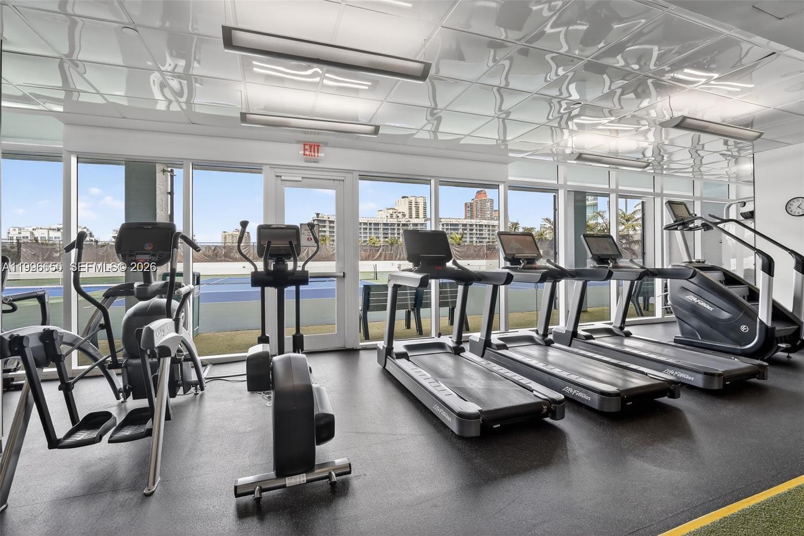 3301 NE 183rd St #809, Aventura FL 33160
