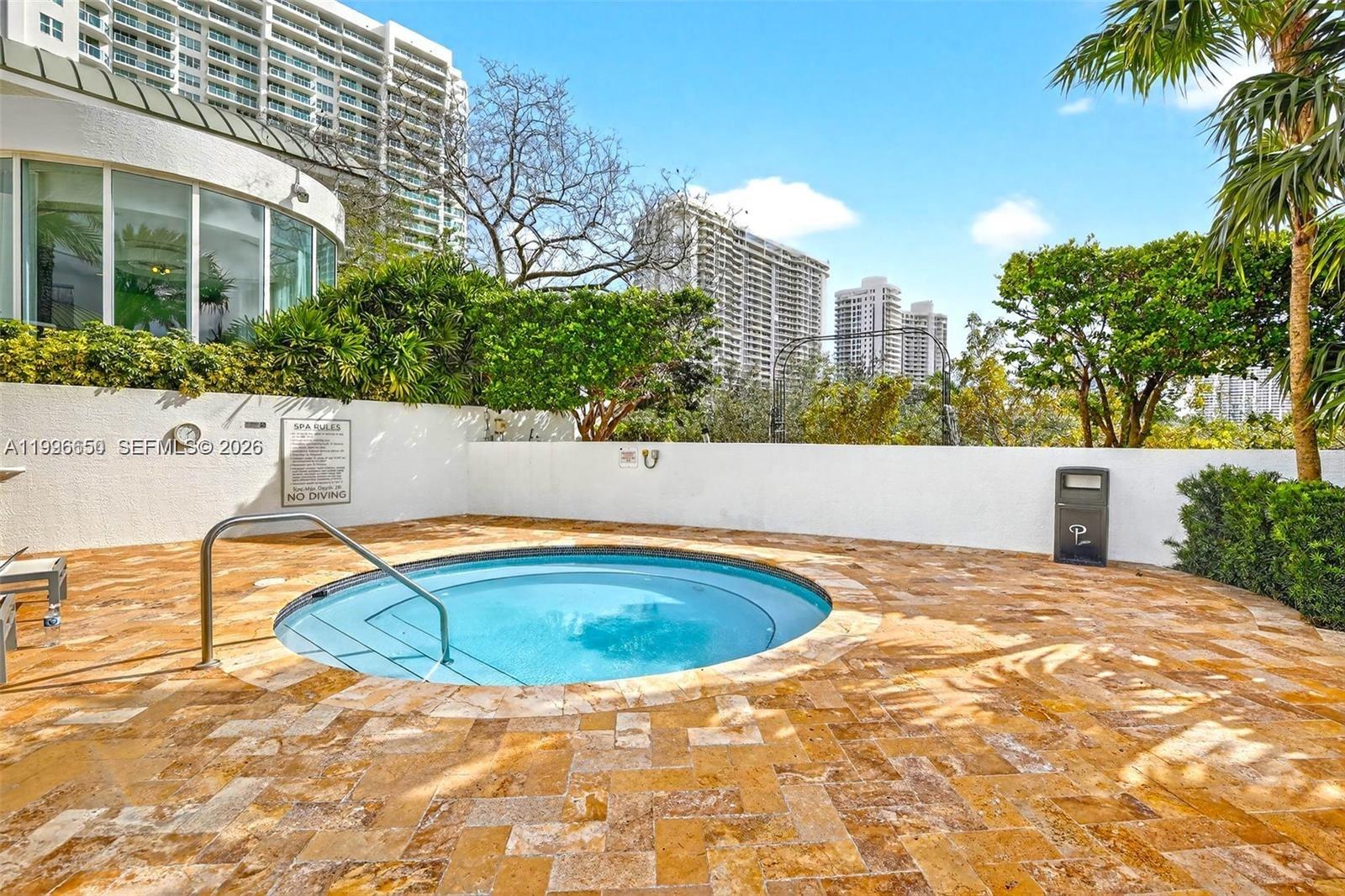 3301 NE 183rd St #809, Aventura FL 33160