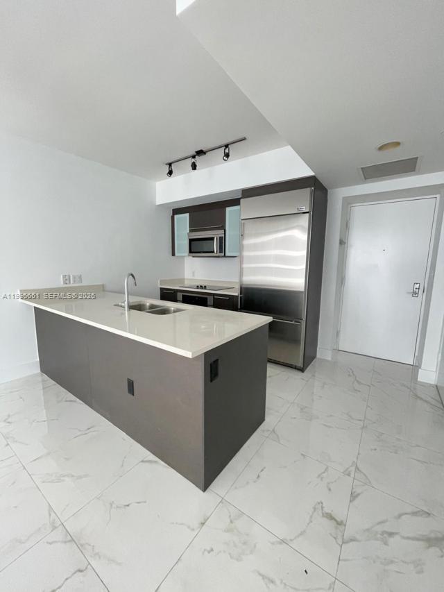 500 Brickell Ave #2506, Miami FL 33131