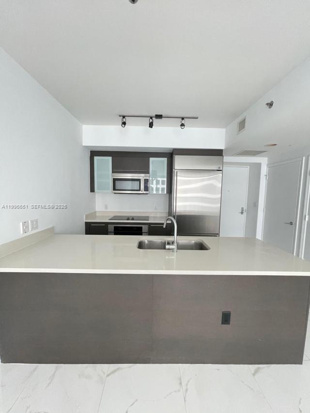 500 Brickell Ave #2506, Miami FL 33131