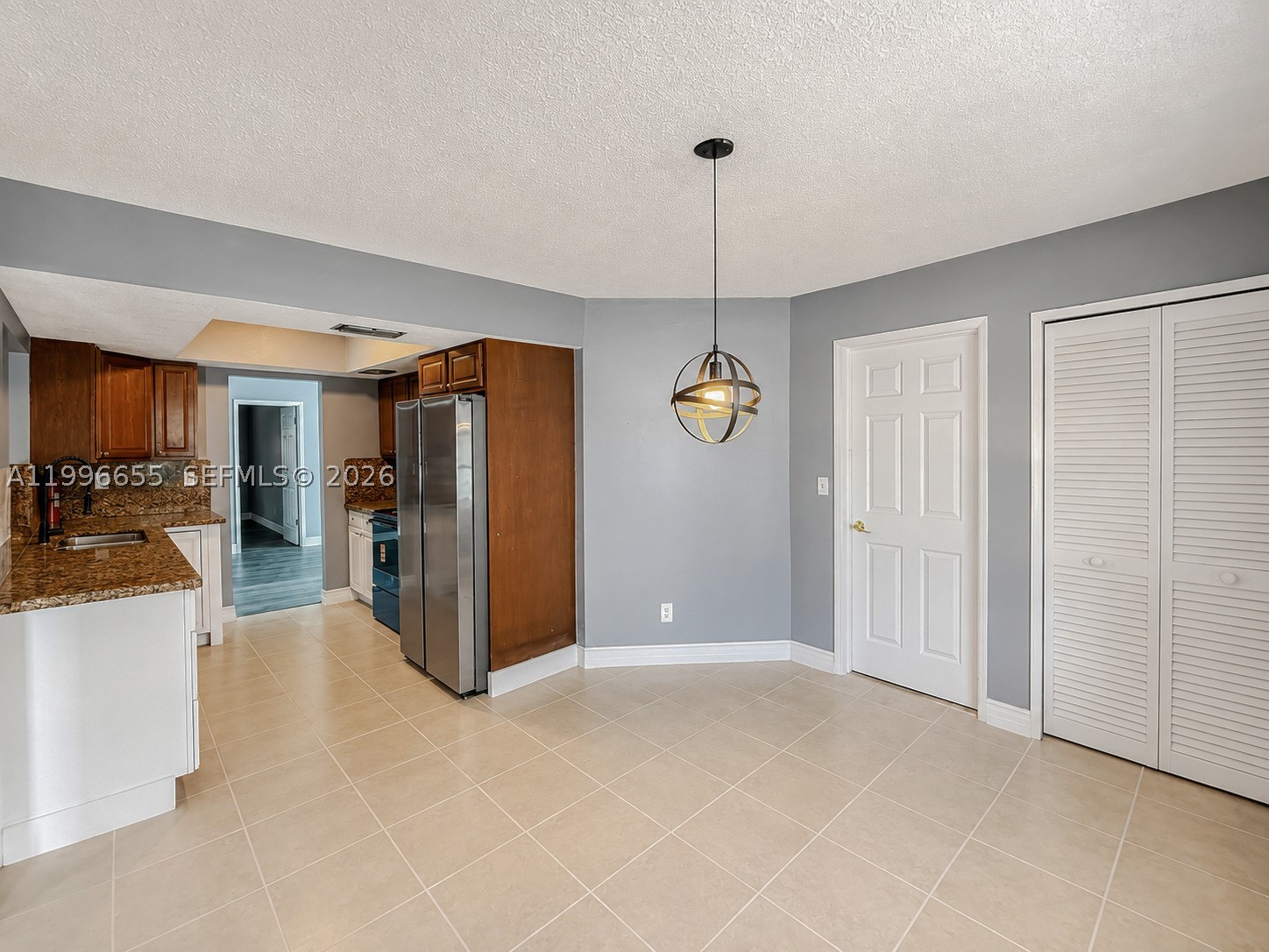 4753 NW 41st St, Lauderdale Lakes FL 33319