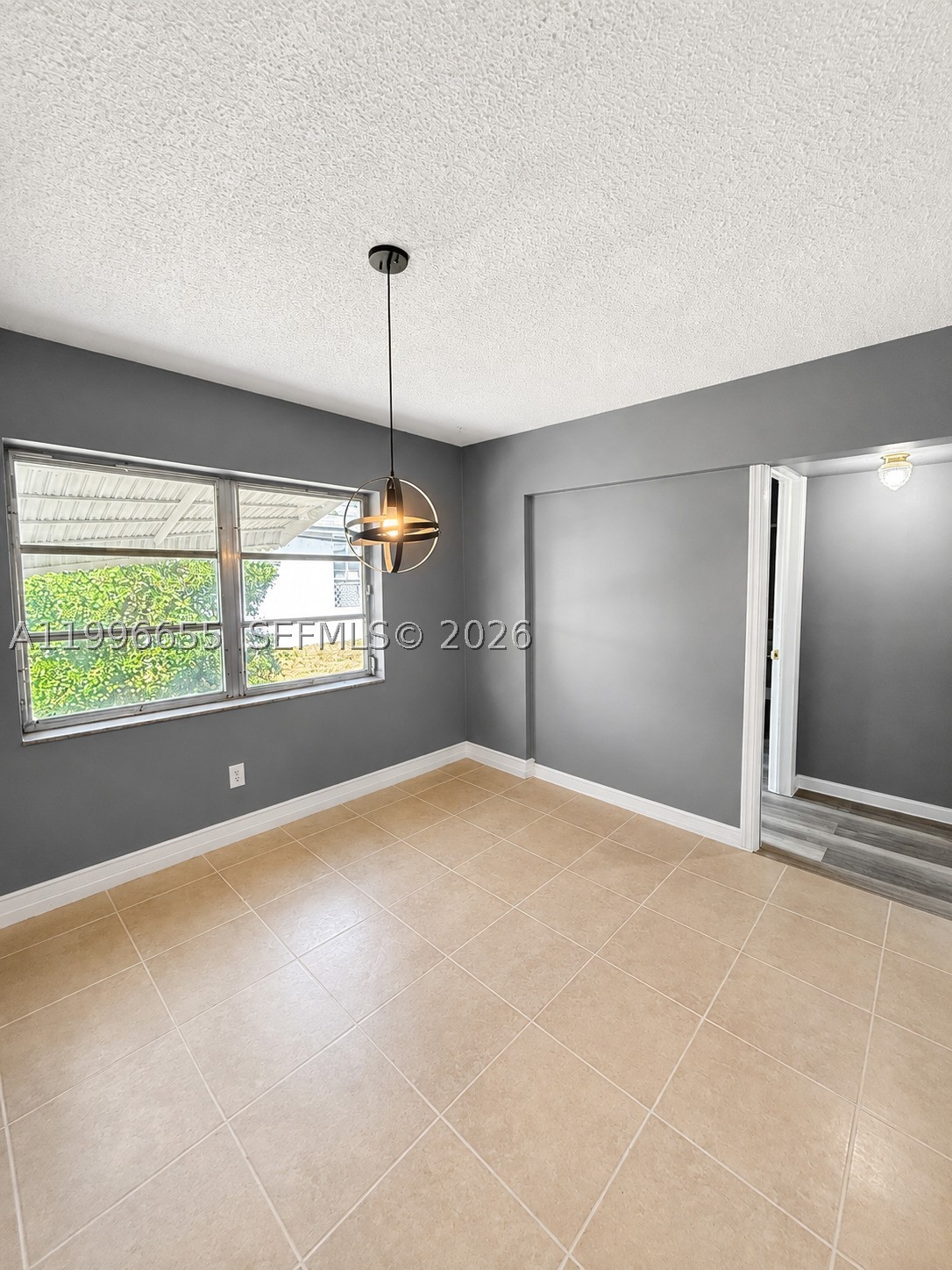 4753 NW 41st St, Lauderdale Lakes FL 33319