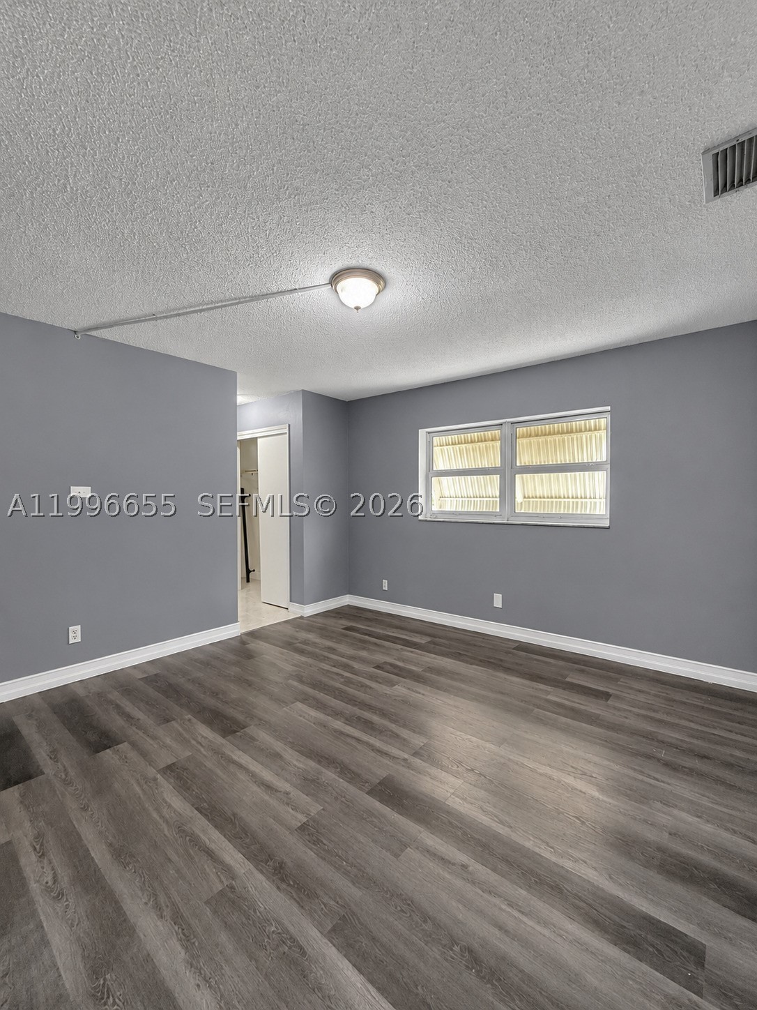 4753 NW 41st St, Lauderdale Lakes FL 33319