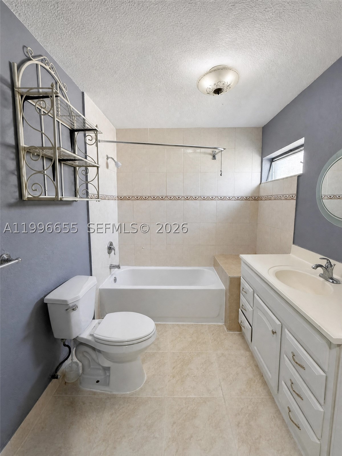 4753 NW 41st St, Lauderdale Lakes FL 33319