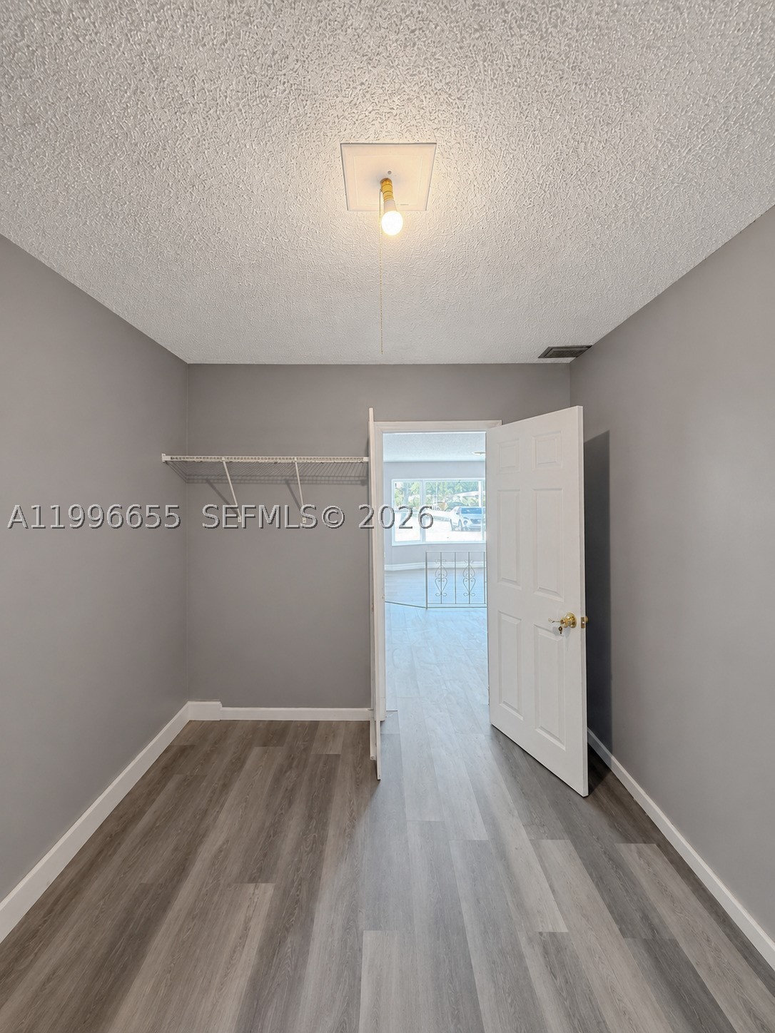 4753 NW 41st St, Lauderdale Lakes FL 33319