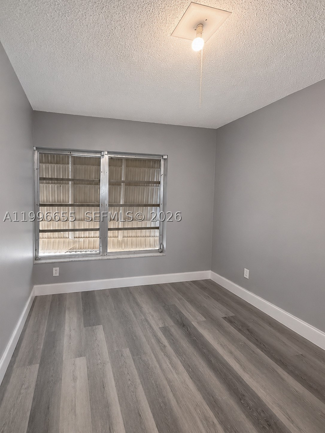 4753 NW 41st St, Lauderdale Lakes FL 33319