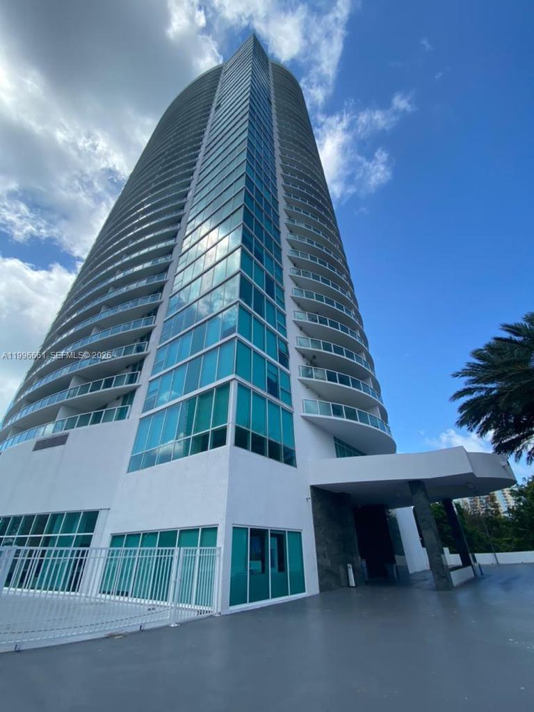 2101 Brickell Ave #2604, Miami FL 33129