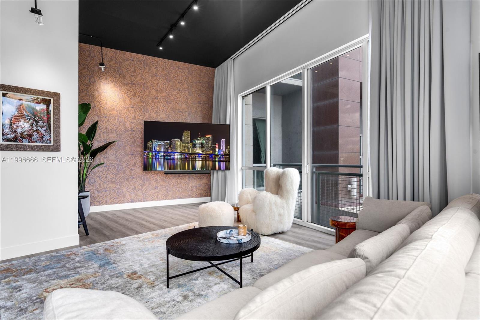244 Biscayne Blvd #239, Miami FL 33132