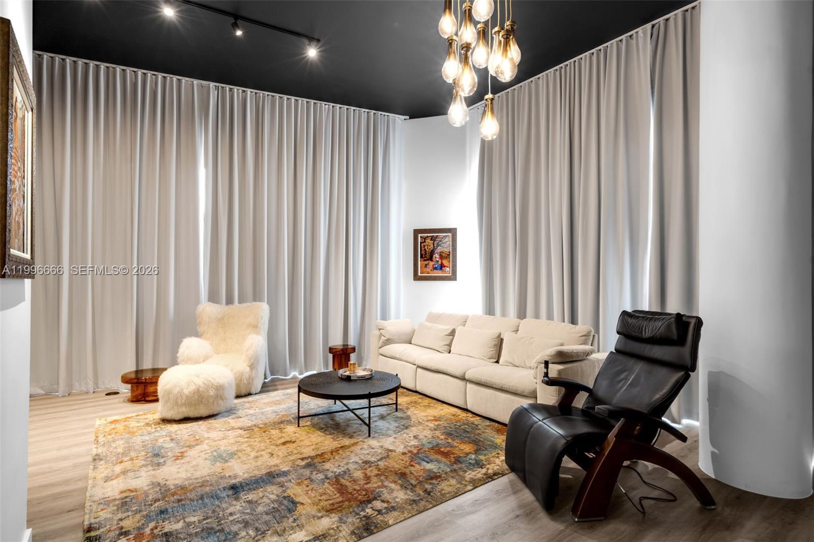 244 Biscayne Blvd #239, Miami FL 33132