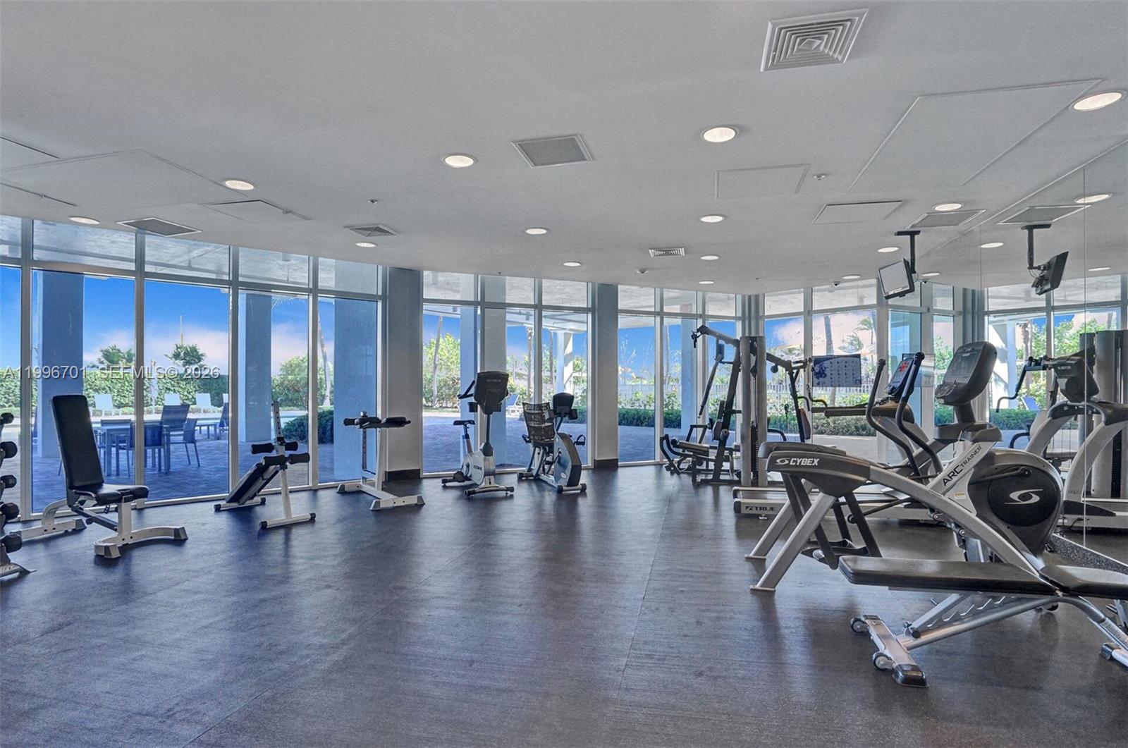 6515 Collins Ave #1604, Miami Beach FL 33141