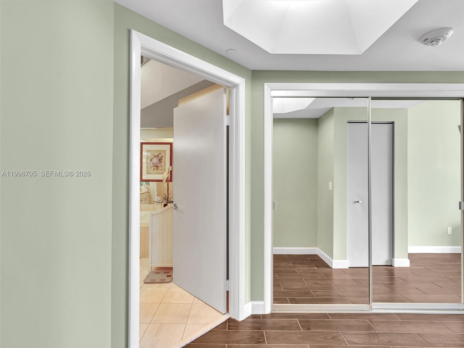 2000 Island Blvd #1203, Aventura FL 33160