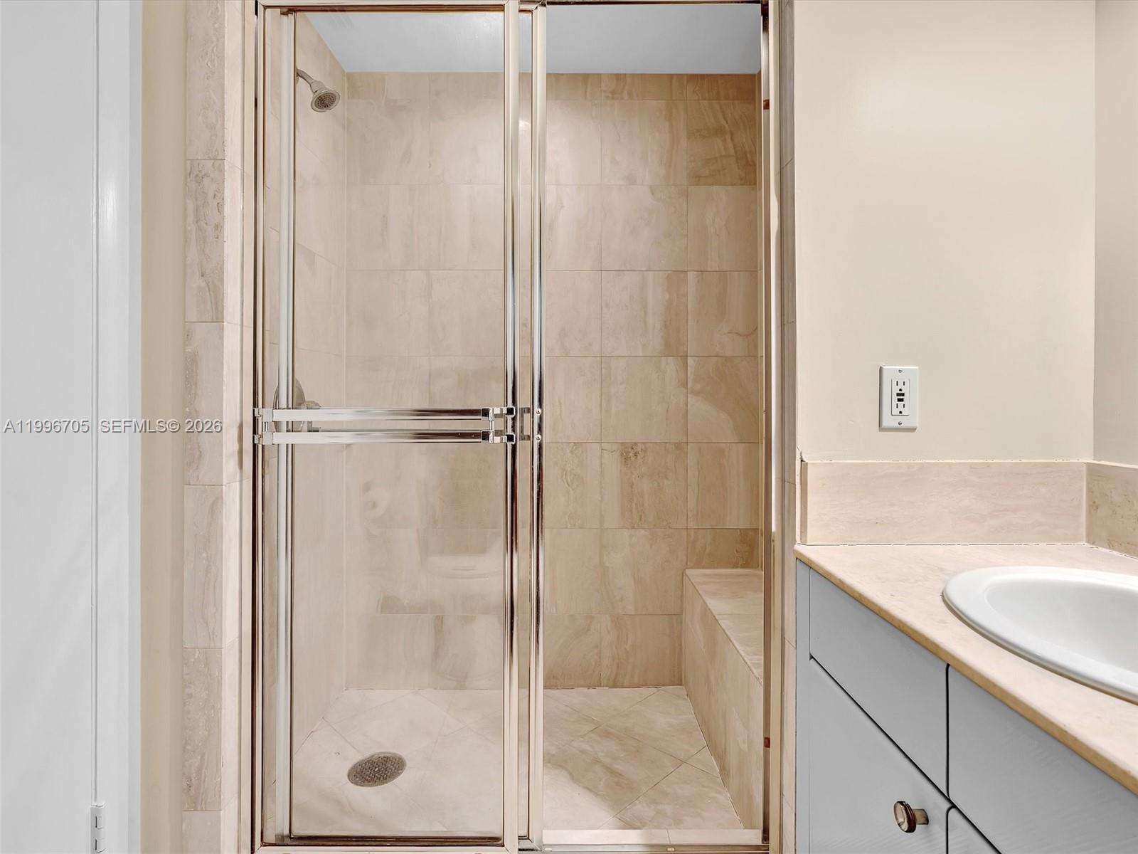 2000 Island Blvd #1203, Aventura FL 33160
