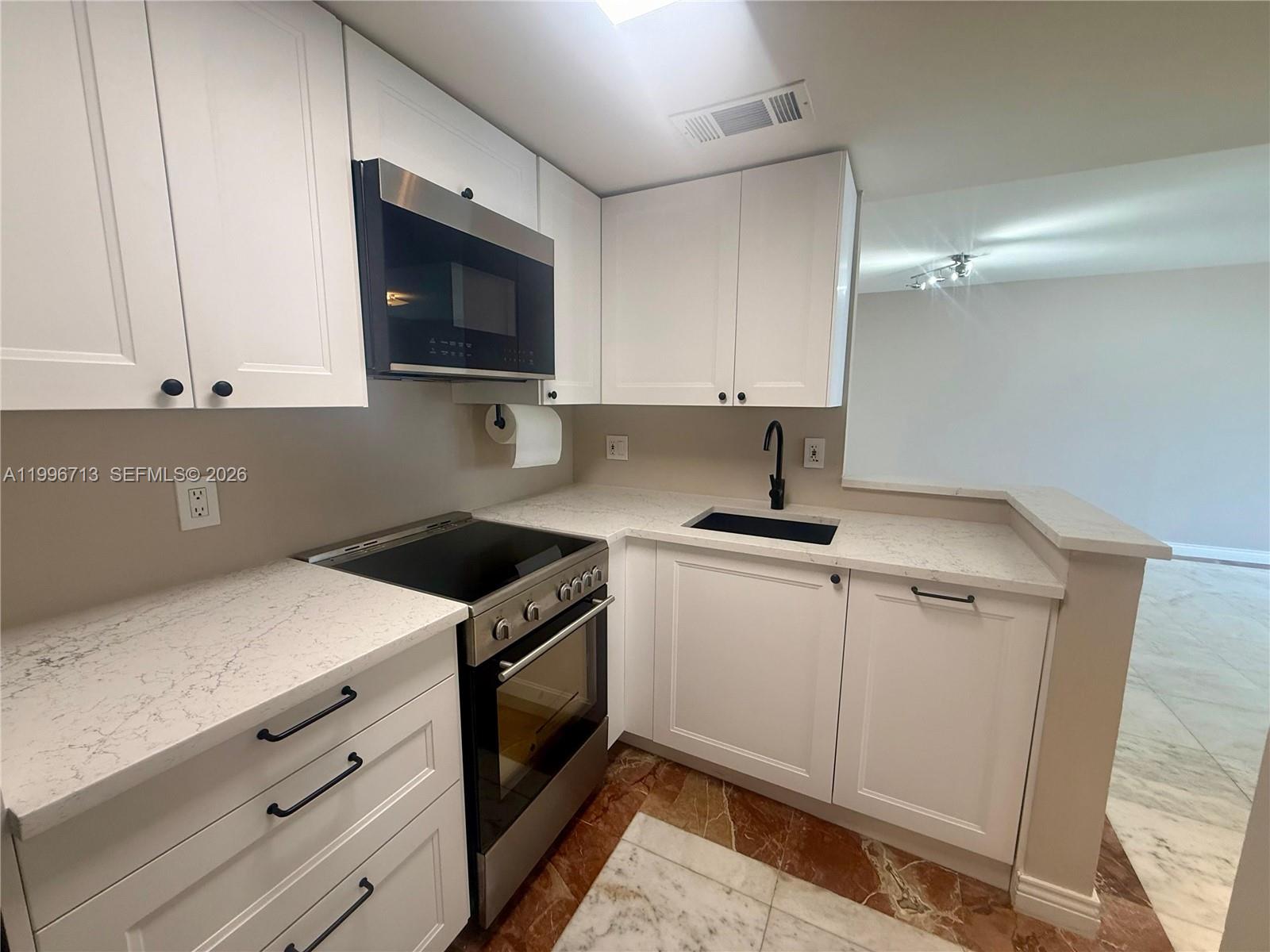 770 Claughton Island Dr #1105, Miami FL 33131