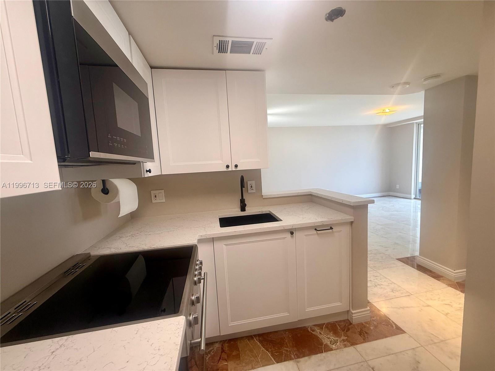 770 Claughton Island Dr #1105, Miami FL 33131